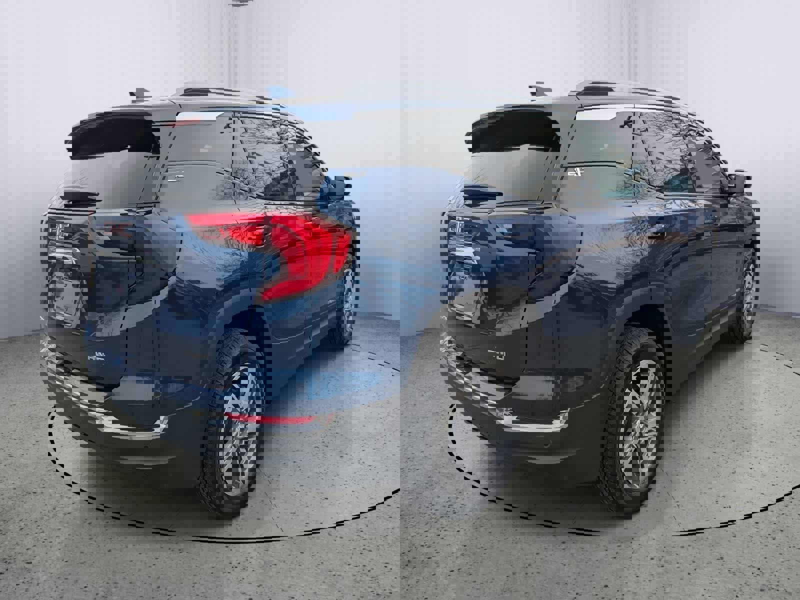 Certified 2021 GMC Terrain SLT w/ Infotainment Package II image 3