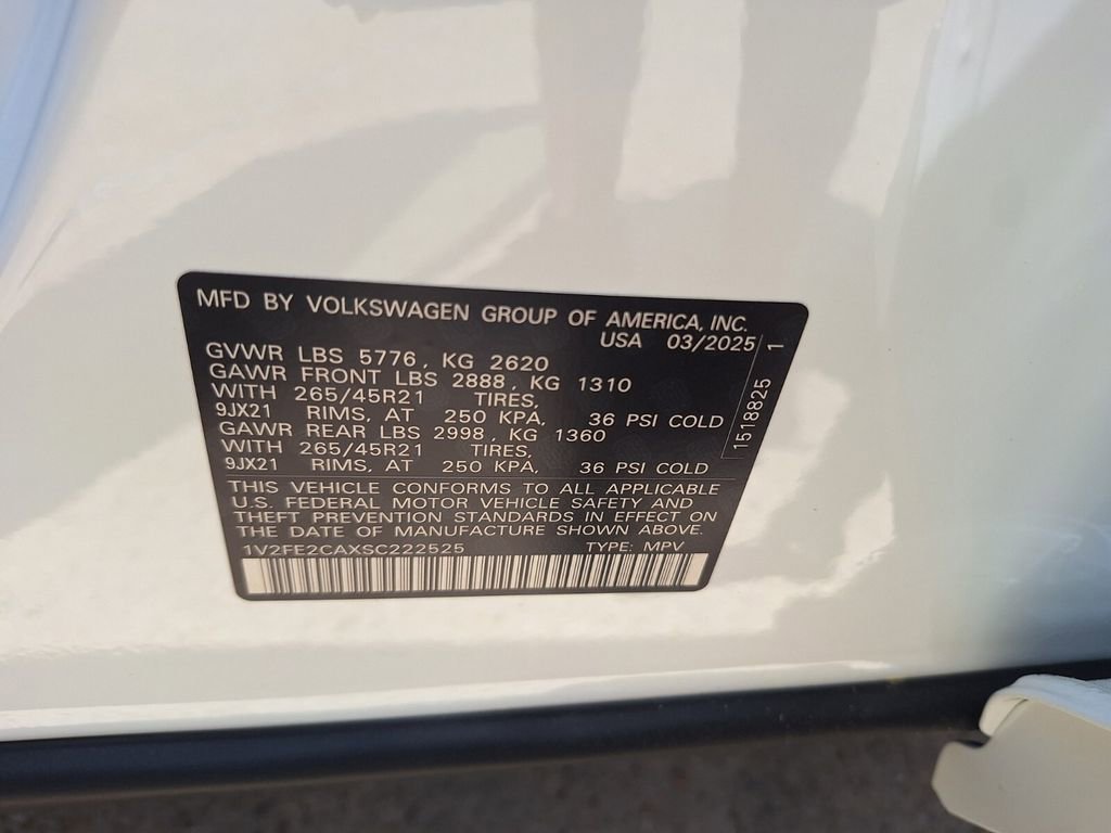 Used 2025 Volkswagen Atlas Cross Sport SEL Premium R-Line AWD/4WD image 32