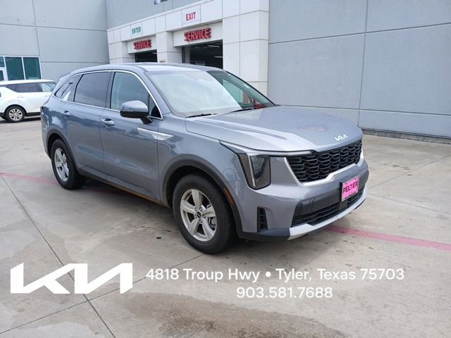New 2025 Kia Sorento LX FWD image 1