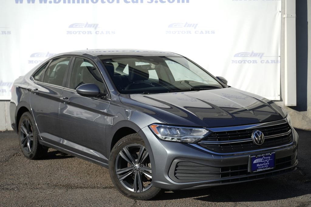 Used 2023 Volkswagen Jetta SE FWD image 1