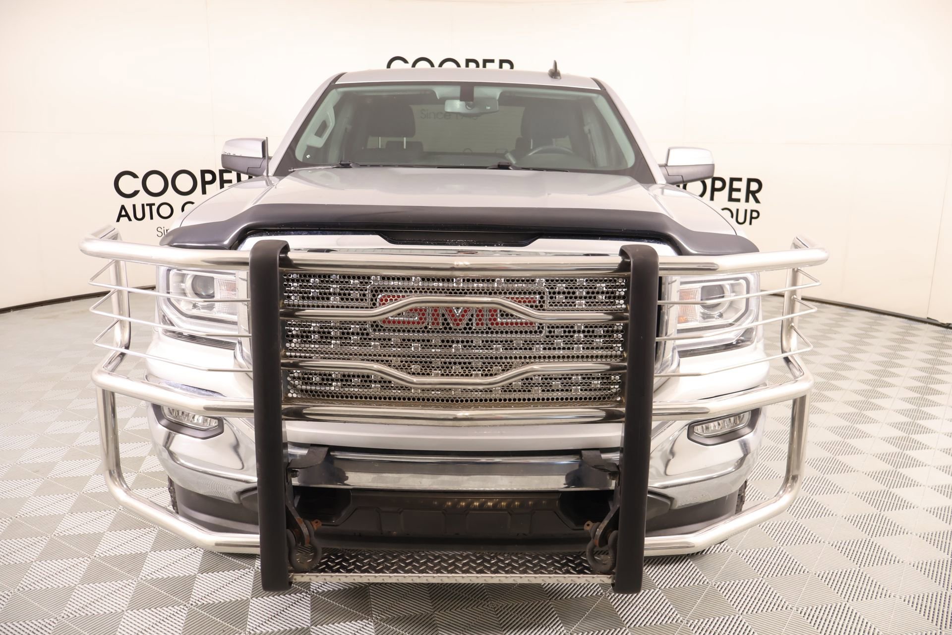 Used 2017 GMC Sierra 1500 SLT w/ SLT Premium Package AWD/4WD image 10