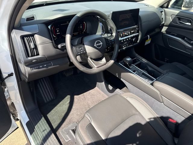 New 2026 Nissan Pathfinder SL FWD image 18