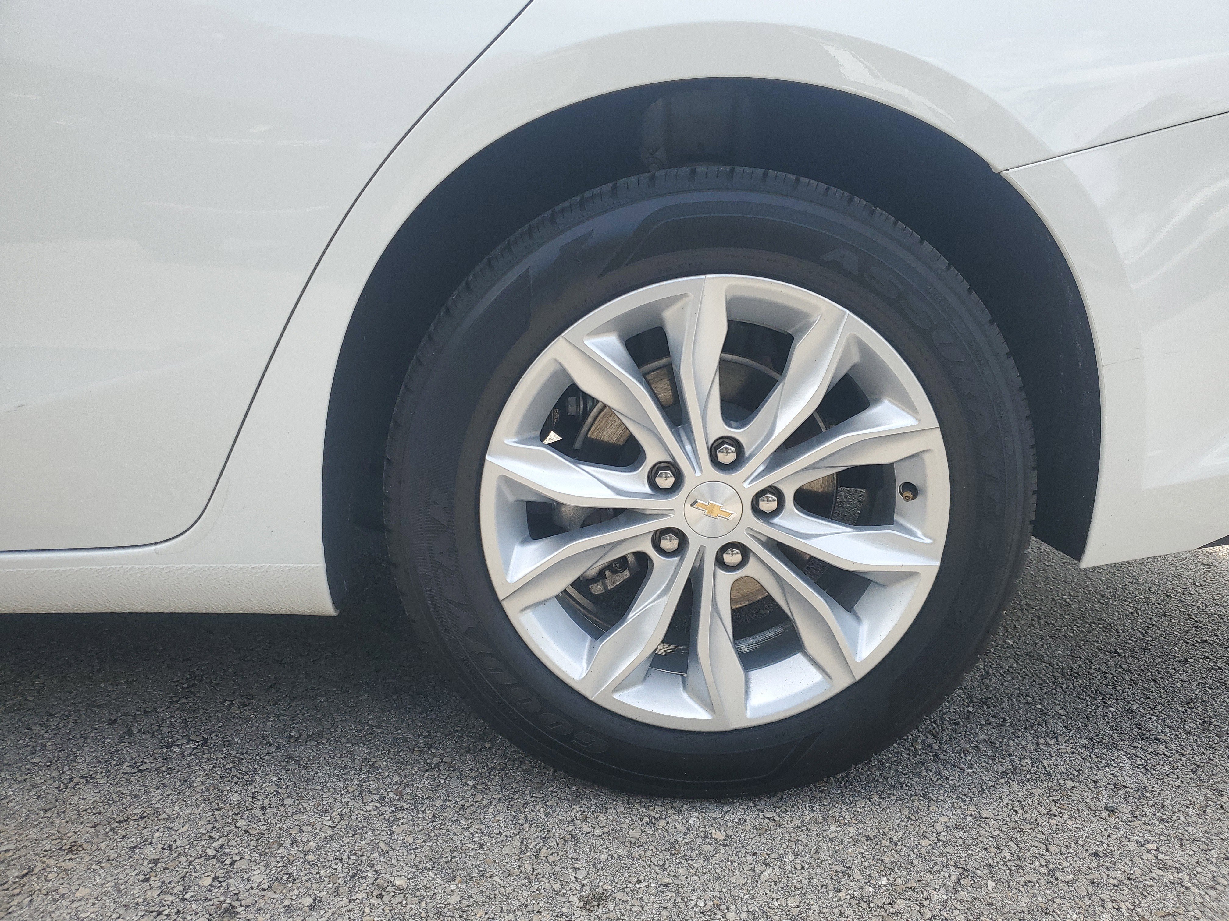 Used 2024 Chevrolet Malibu LT image 28