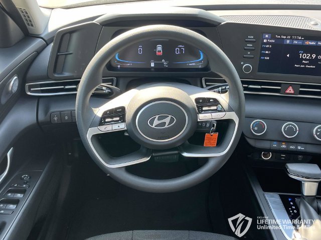 New 2026 Hyundai Elantra SE FWD image 15