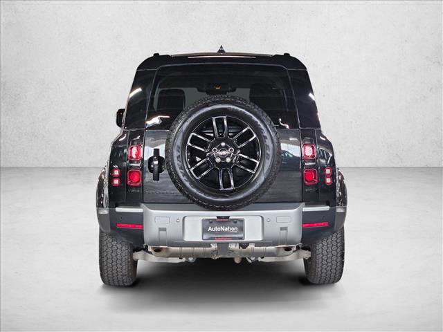 Used 2024 Land Rover Defender 110 S image 7