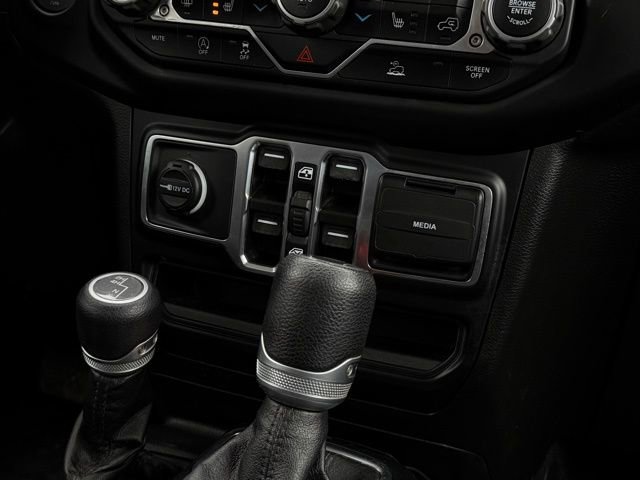 Used 2021 Jeep Gladiator Willys image 26