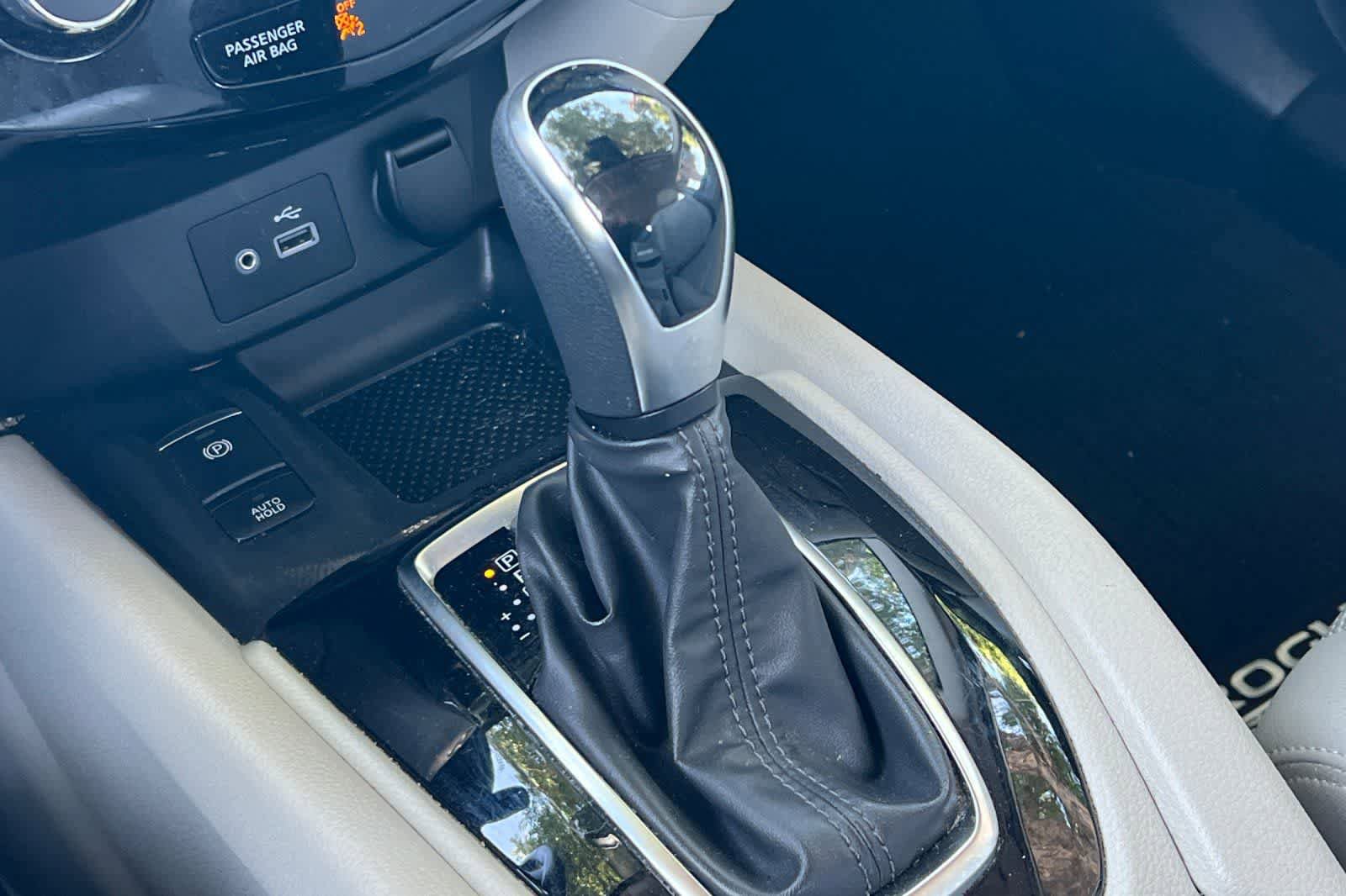 Used 2022 Nissan Rogue Sport SV w/ Technology Package FWD image 22