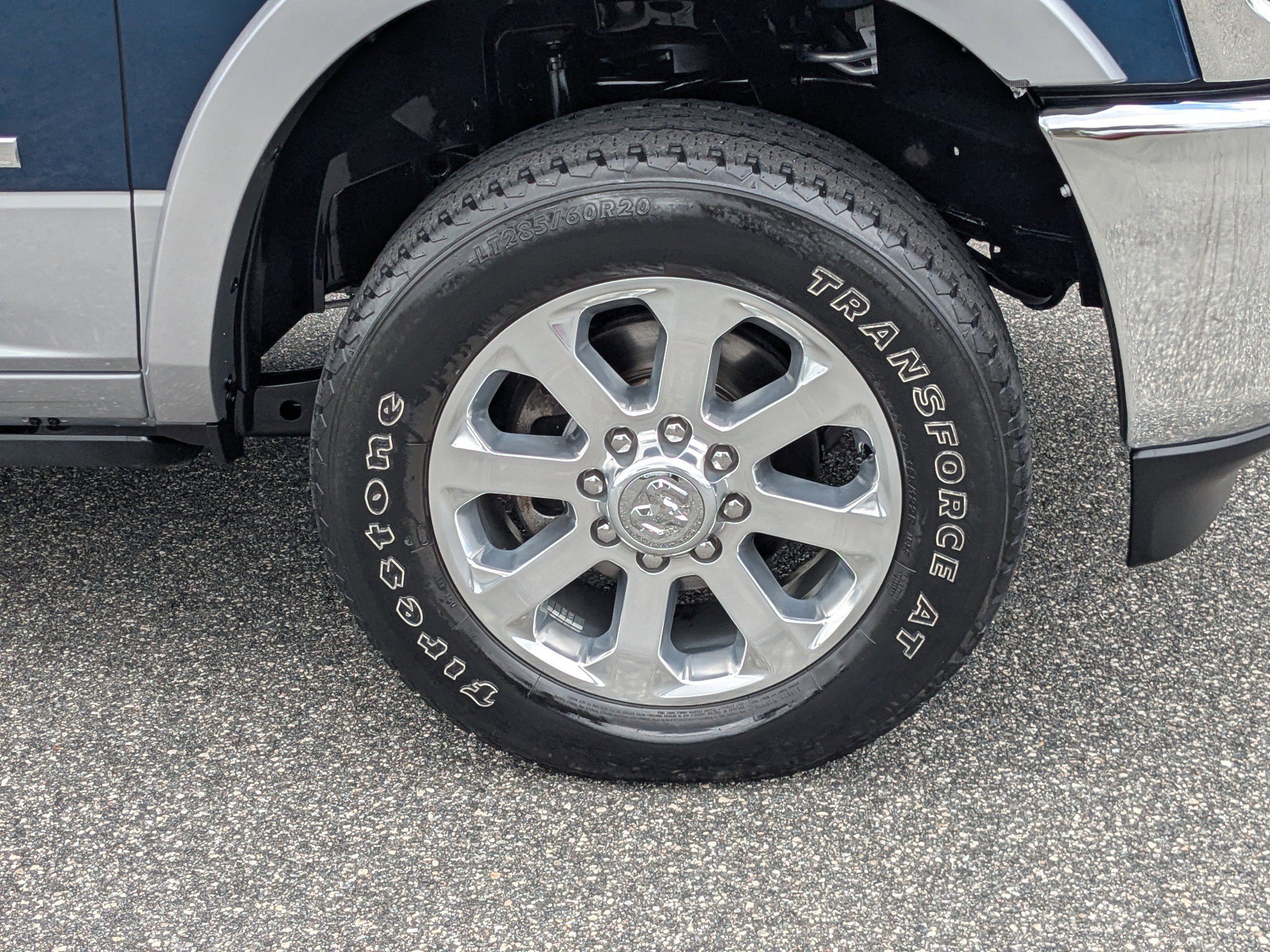 Used 2019 RAM 2500 Laramie AWD/4WD image 10