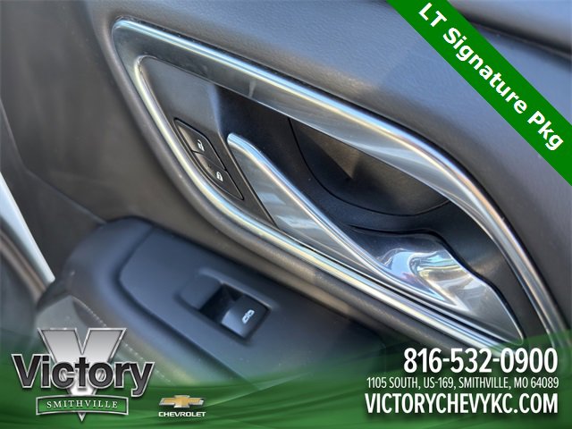 Used 2021 Chevrolet Tahoe LT w/ LT Signature Package image 16