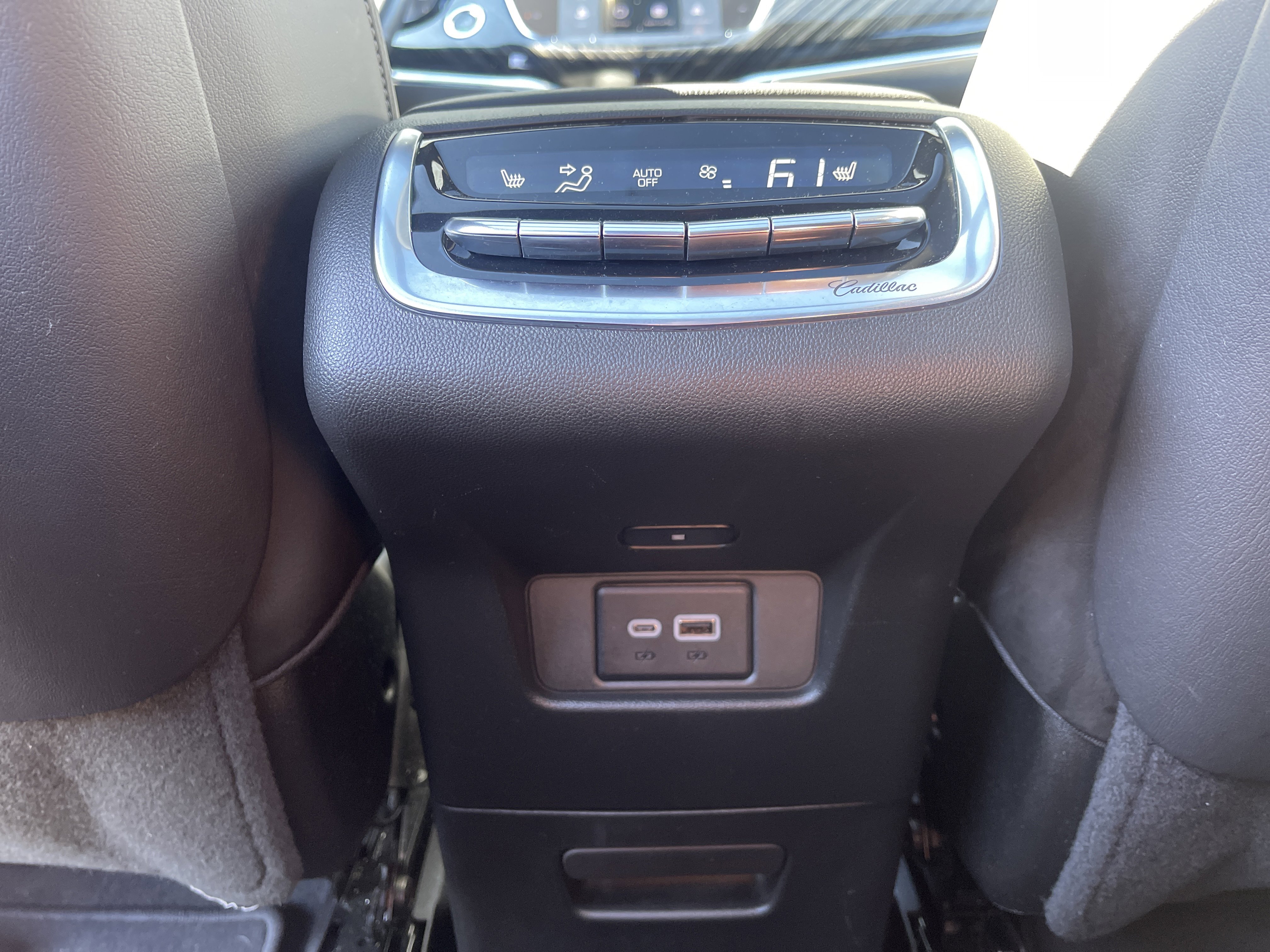 Certified 2025 Cadillac XT6 Premium Luxury image 43