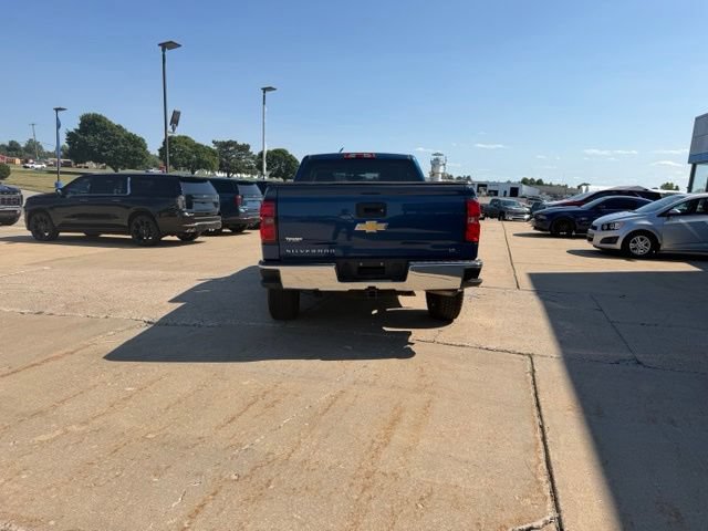 Used 2018 Chevrolet Silverado 1500 LT w/ All Star Edition AWD/4WD image 4