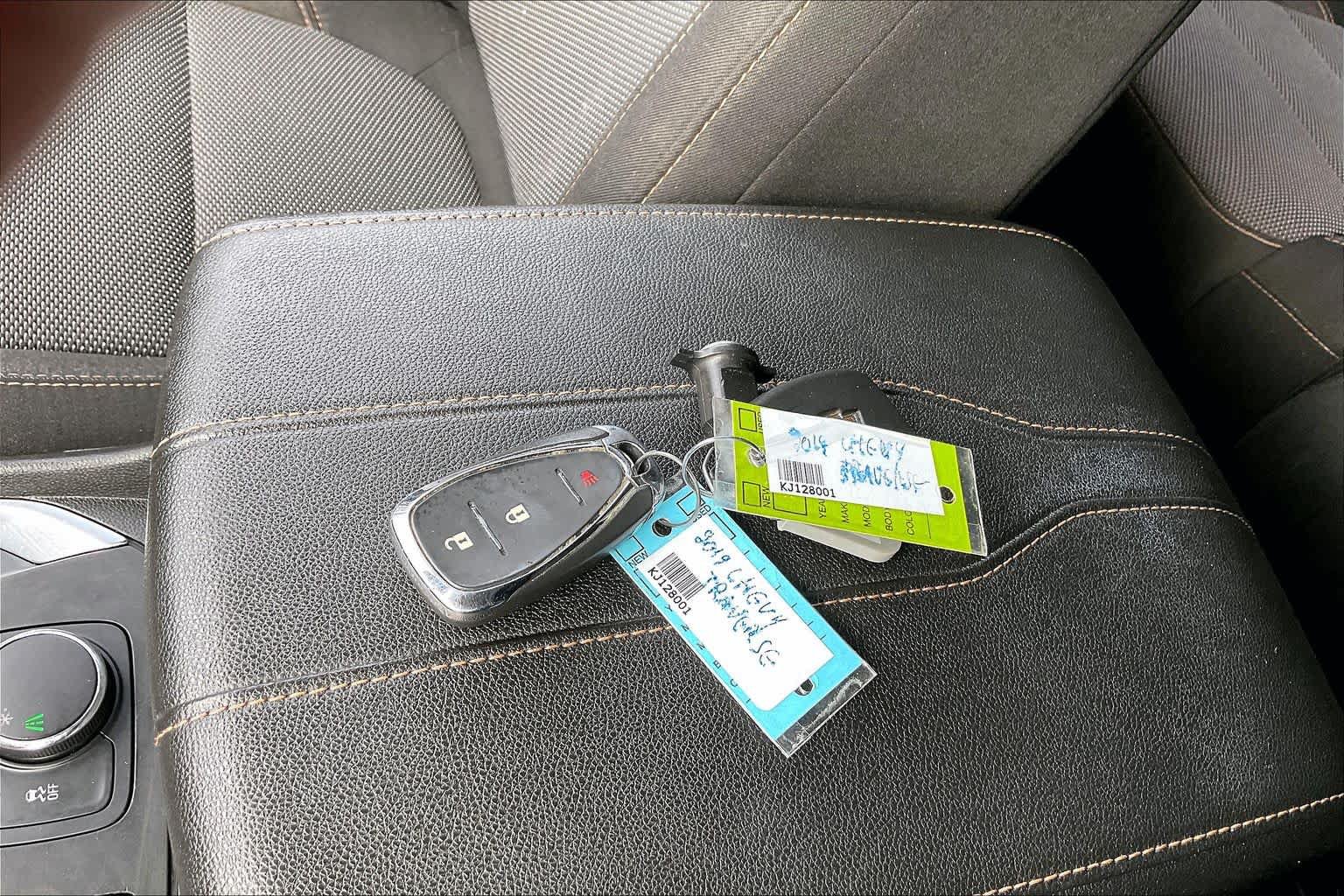 Used 2019 Chevrolet Traverse LS FWD image 32