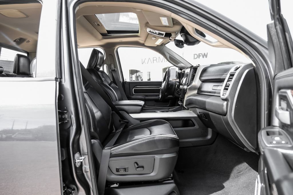 Used 2020 RAM 3500 Laramie image 42