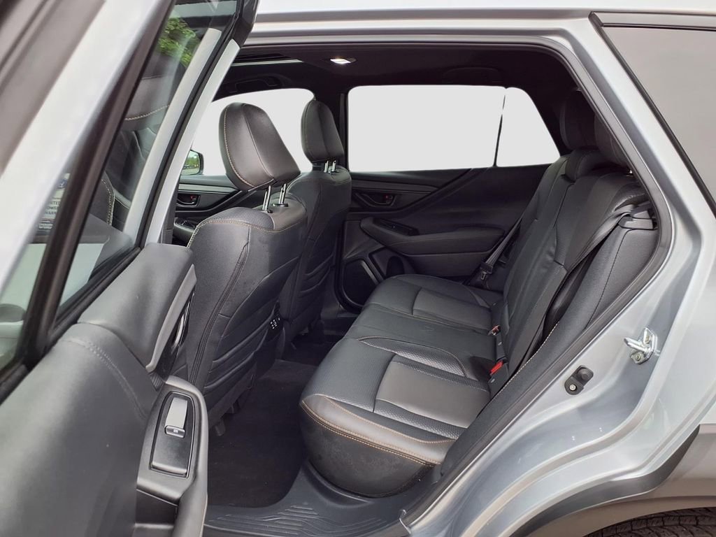 Used 2025 Subaru Outback Wilderness AWD/4WD image 28