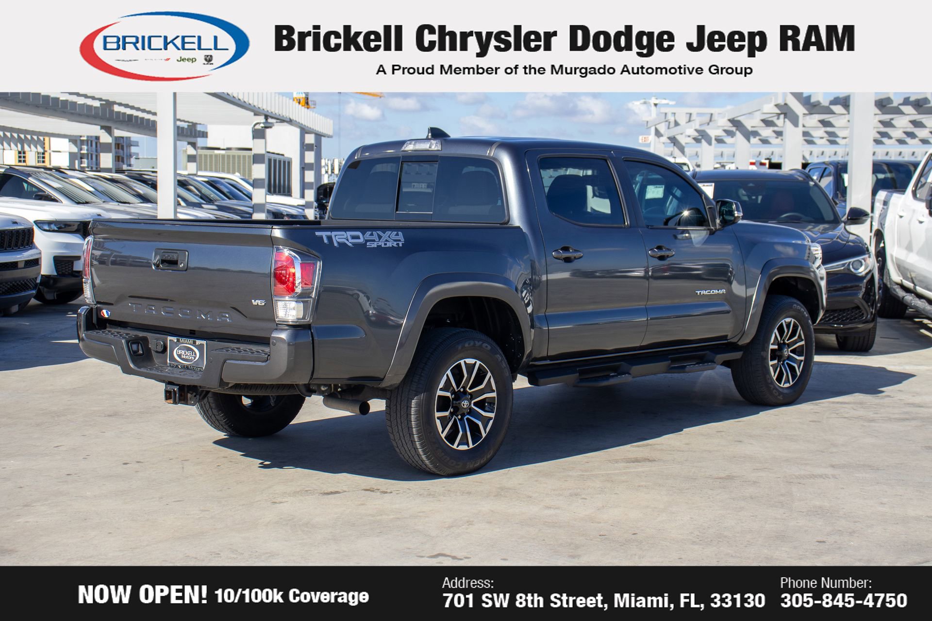 Used 2022 Toyota Tacoma TRD Sport w/ Technology Package image 5