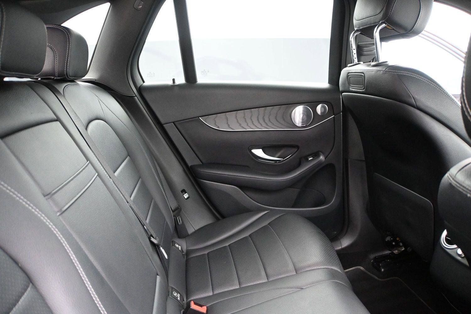 Used 2018 Mercedes-Benz GLC 300 4MATIC image 20