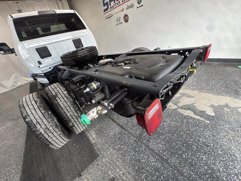 New 2027 RAM 3500 Tradesman AWD/4WD image 12