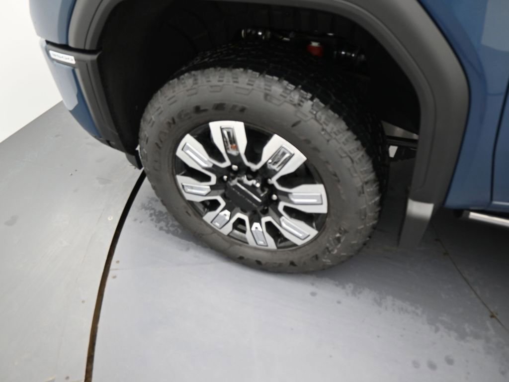 New 2026 GMC Sierra 3500 Denali w/ Denali Reserve Package image 8
