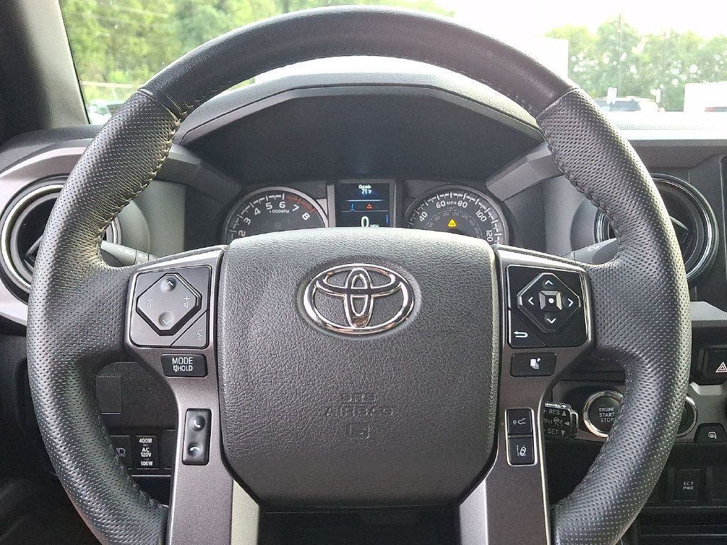 Certified 2022 Toyota Tacoma TRD Off-Road AWD/4WD image 21