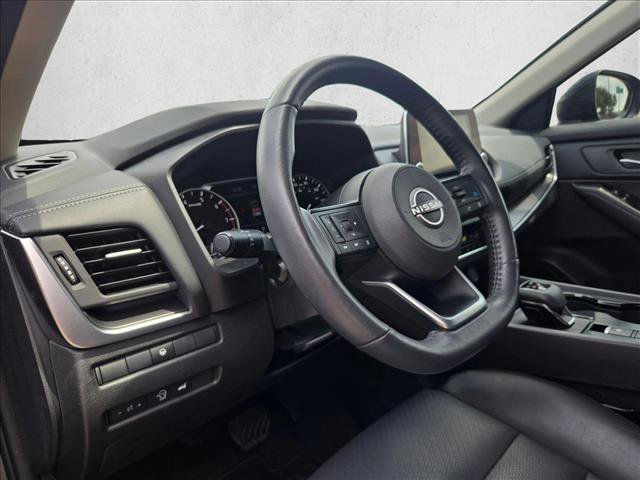 Used 2024 Nissan Rogue SV w/ SV Premium Package FWD image 10