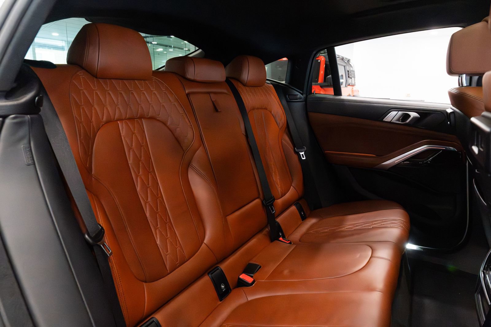 Used 2021 BMW X6 xDrive40i w/ M Sport Package image 12