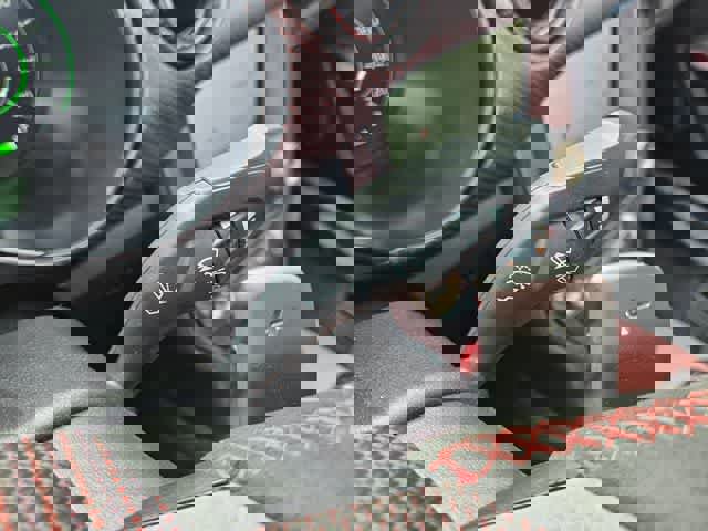 Used 2021 Ford Mustang Shelby GT500 w/ Technology Package image 27