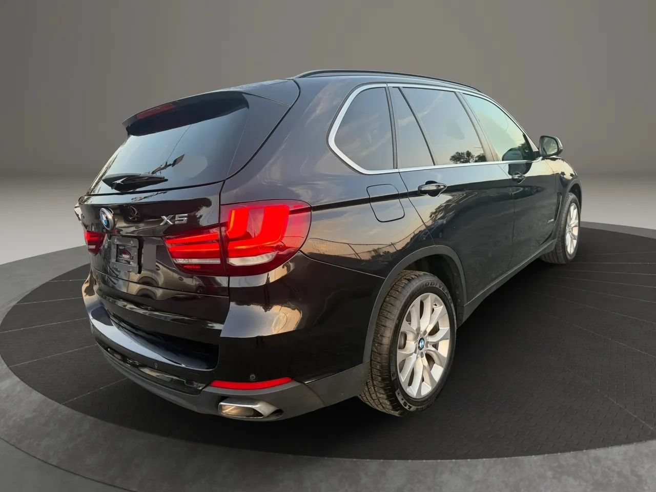 Used 2016 BMW X5 xDrive40e AWD/4WD image 5