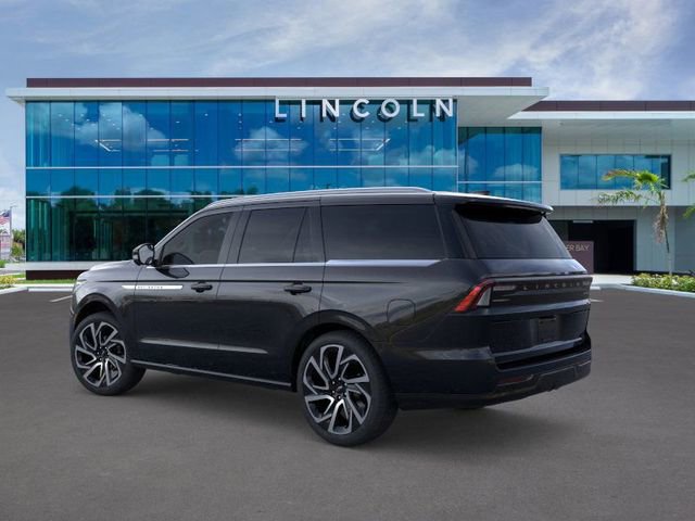 New 2026 Lincoln Navigator Reserve image 4