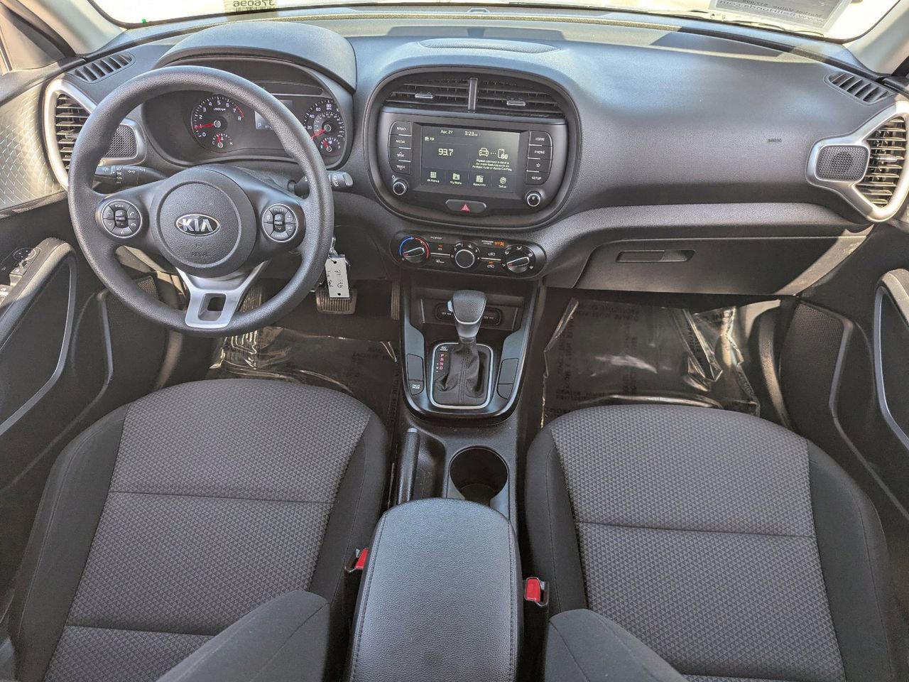 Used 2020 Kia Soul LX FWD image 12