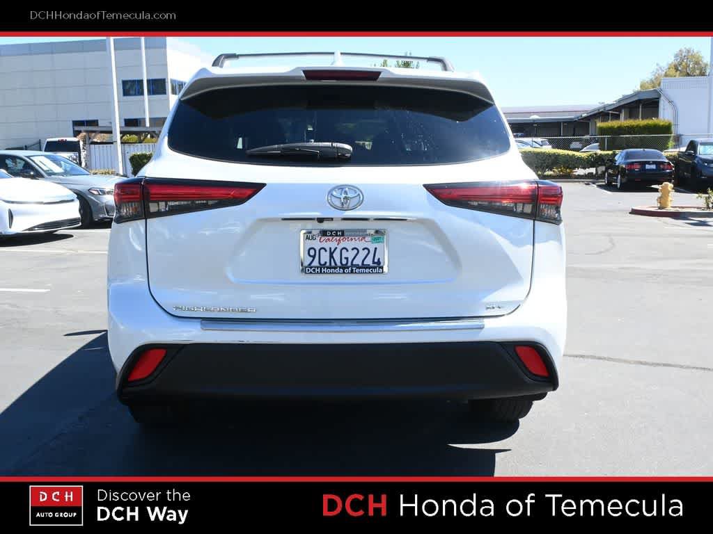 Used 2022 Toyota Highlander XLE FWD image 6