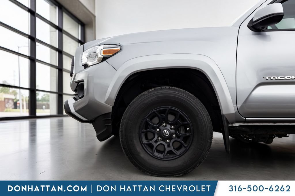 Used 2020 Toyota Tacoma SR5 AWD/4WD image 27