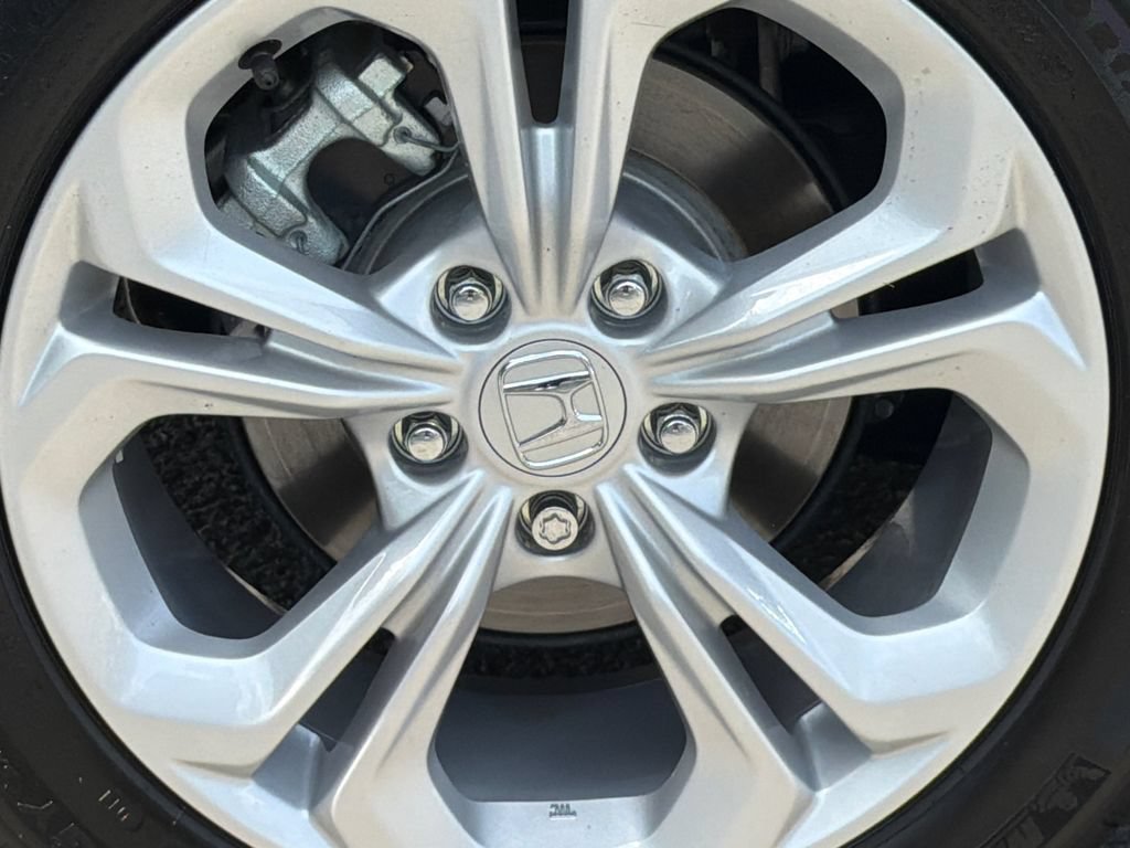 Certified 2025 Honda Accord LX image 5