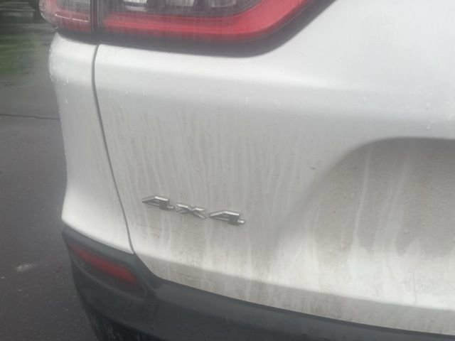 Used 2020 Jeep Cherokee Limited AWD/4WD image 26