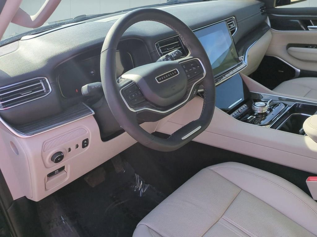 Used 2022 Jeep Wagoneer Series III w/ Premium Group I image 11