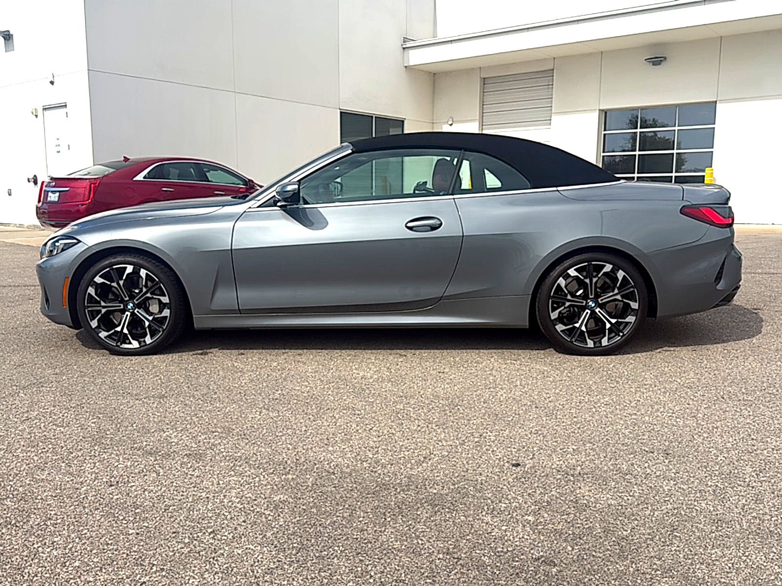Used 2025 BMW 430i xDrive Convertible w/ Premium Package AWD/4WD image 4
