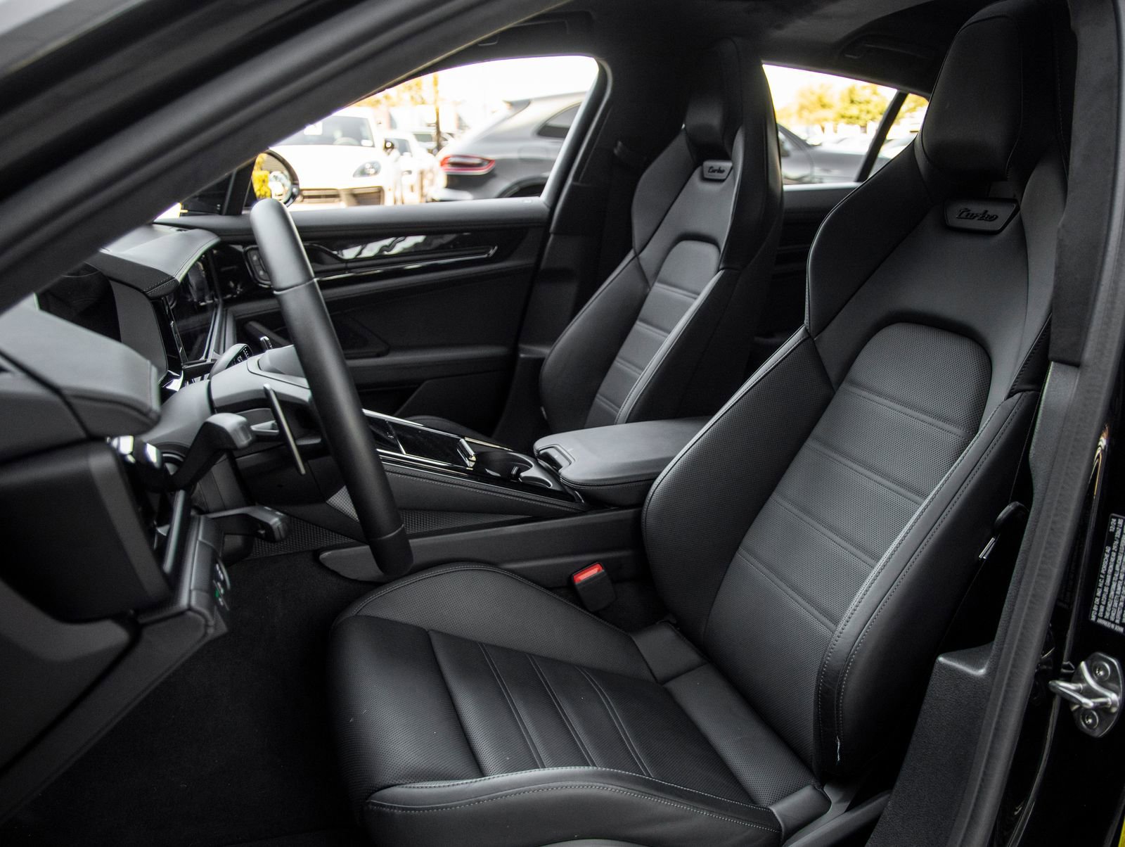 Used 2025 Porsche Panamera Turbo image 5