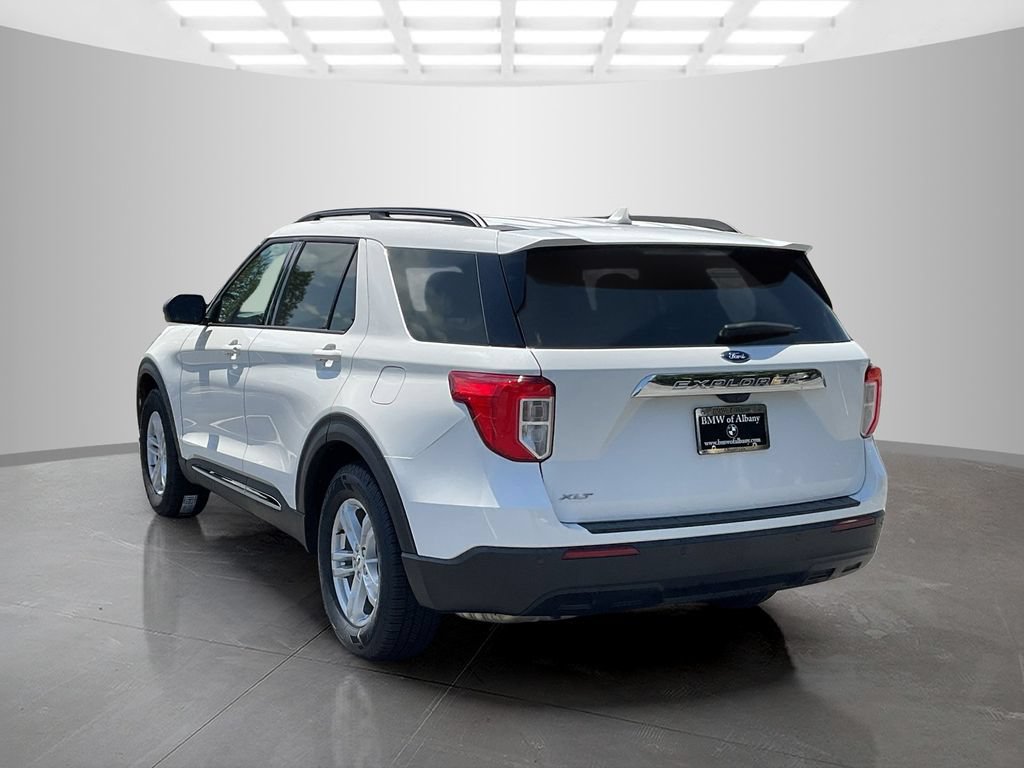 Used 2023 Ford Explorer XLT RWD image 4