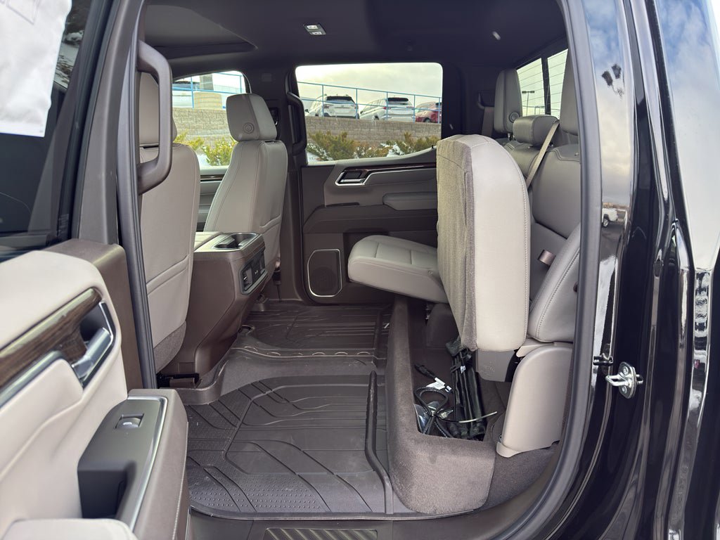 New 2026 Chevrolet Silverado 1500 RST w/ Redline Edition AWD/4WD image 16