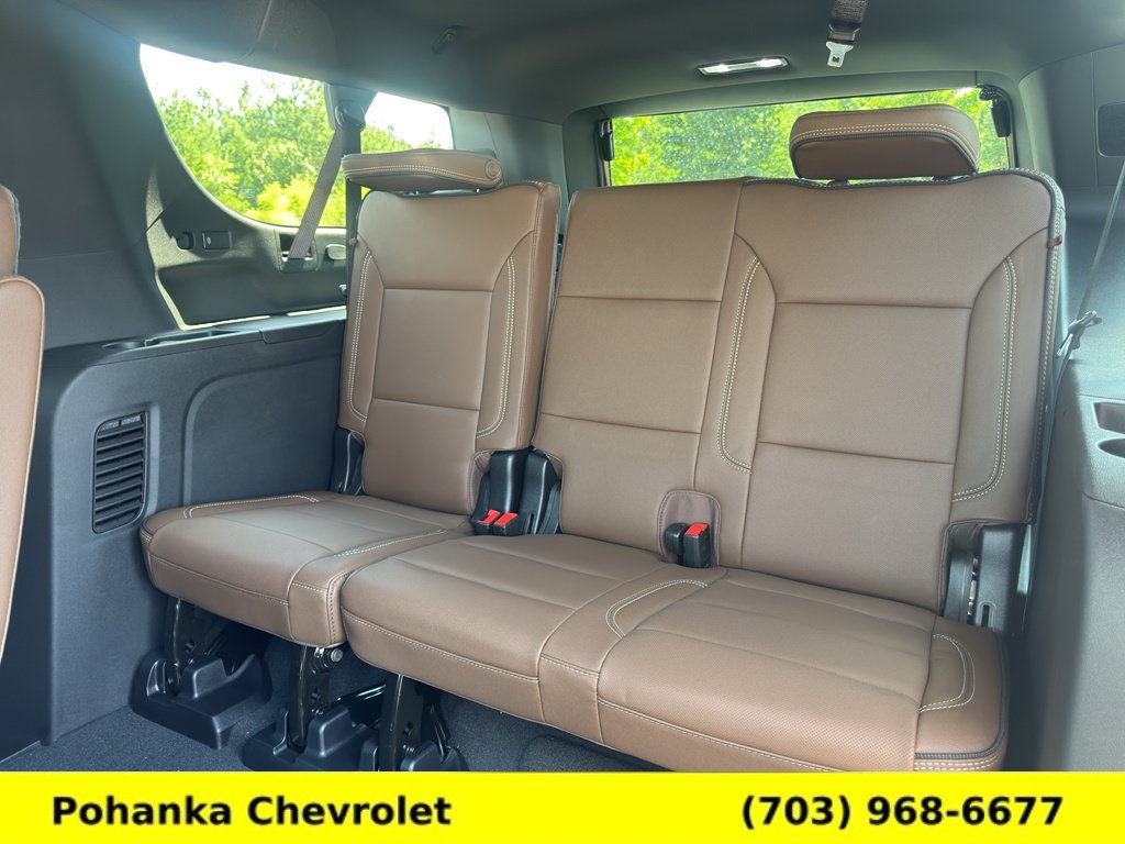 New 2026 Chevrolet Suburban High Country AWD/4WD image 32