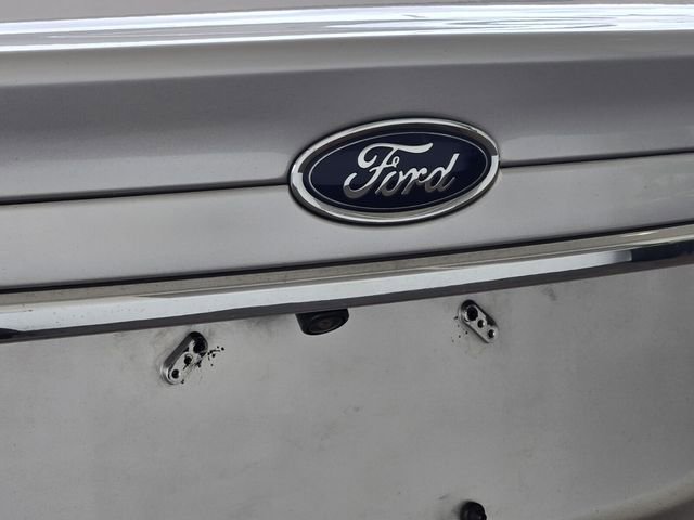 Used 2017 Ford Fusion SE w/ Fusion SE Technology Package image 10