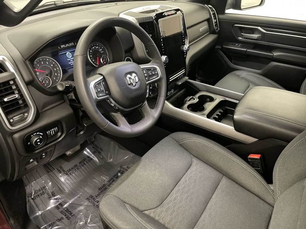 Used 2025 RAM 1500 Big Horn AWD/4WD image 4