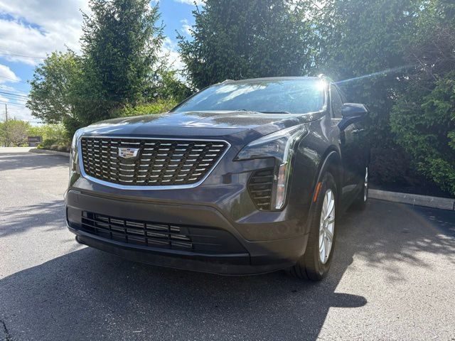 Certified 2023 Cadillac XT4 Luxury w/ Cold Weather Package AWD/4WD image 1