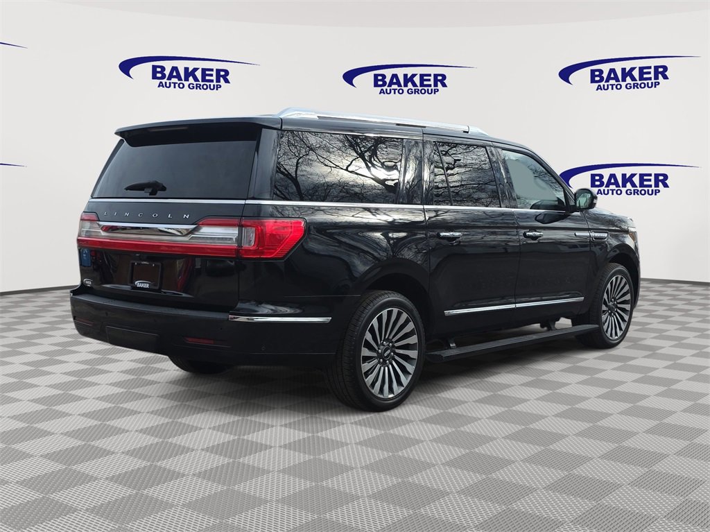 Used 2019 Lincoln Navigator L Reserve image 3