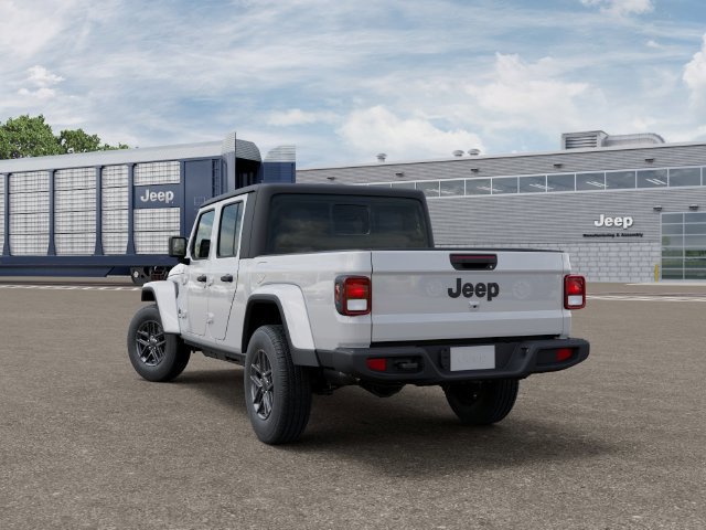 New 2026 Jeep Gladiator Sport AWD/4WD image 3