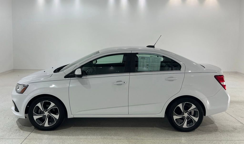 Used 2020 Chevrolet Sonic Premier FWD image 2