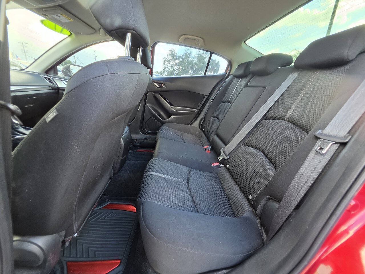 Used 2017 MAZDA MAZDA3 Sport w/ Preferred Equipment Package FWD image 13