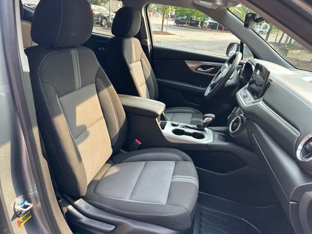 Used 2024 Chevrolet Blazer LT w/ Convenience Package FWD image 30