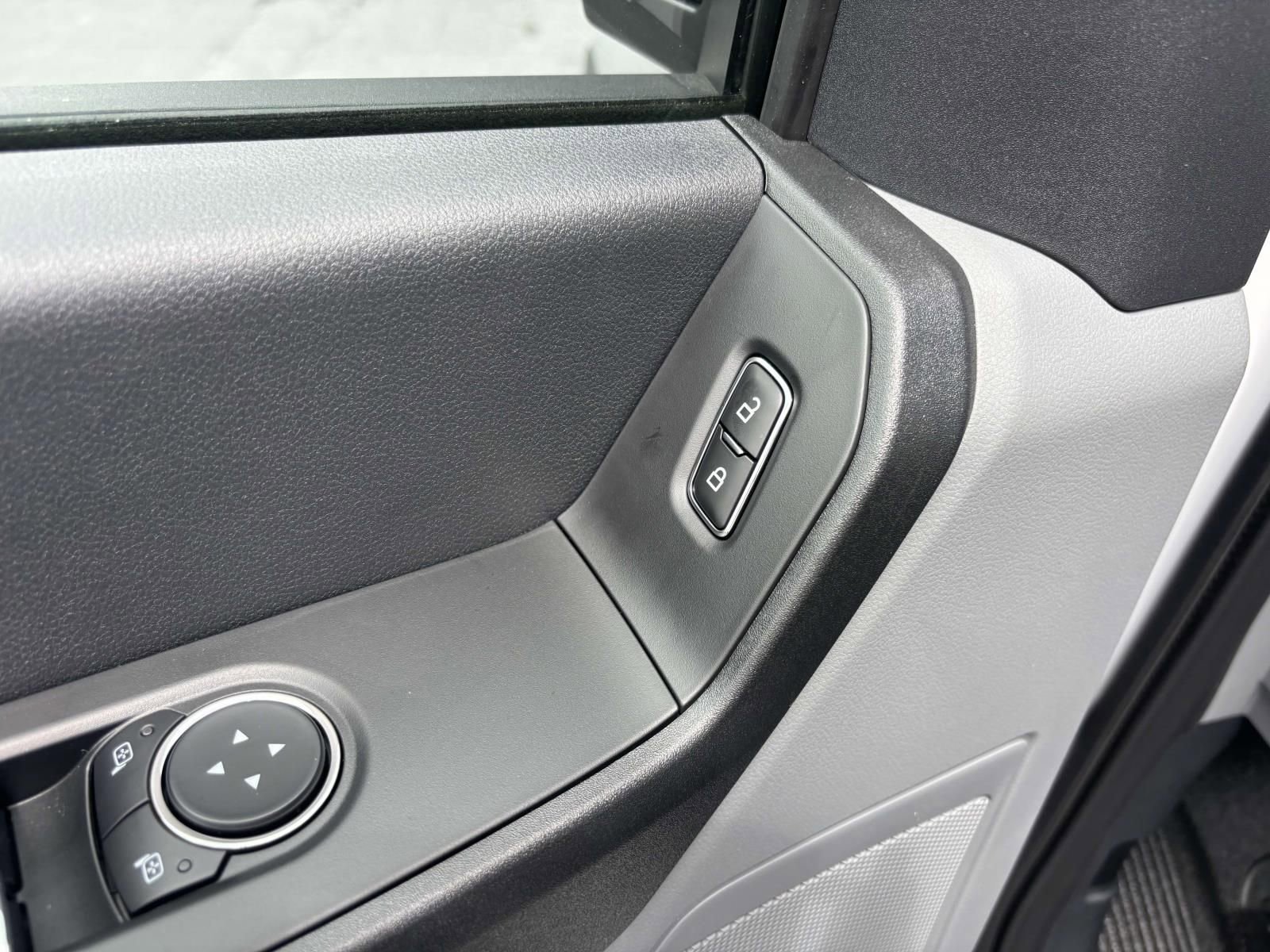 New 2025 Ford F550 4x4 Regular Cab Super Duty image 21