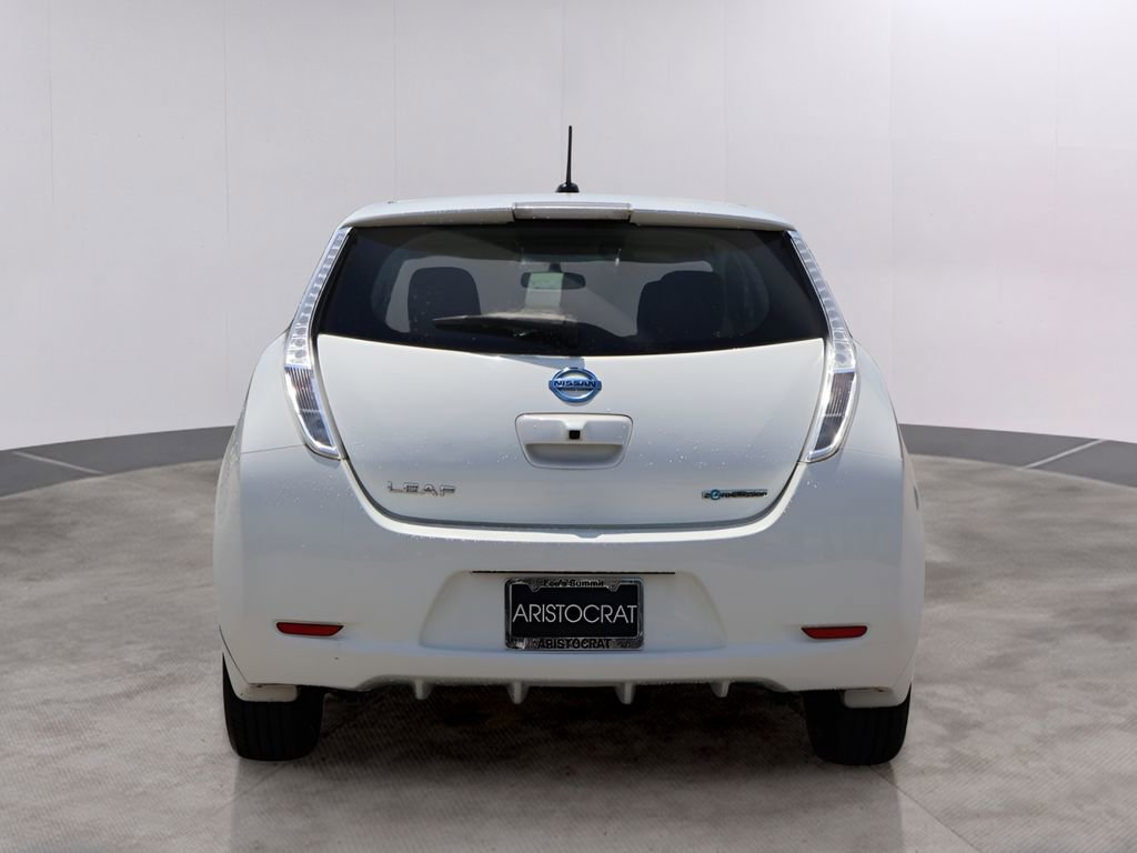 Used 2015 Nissan Leaf S FWD image 6