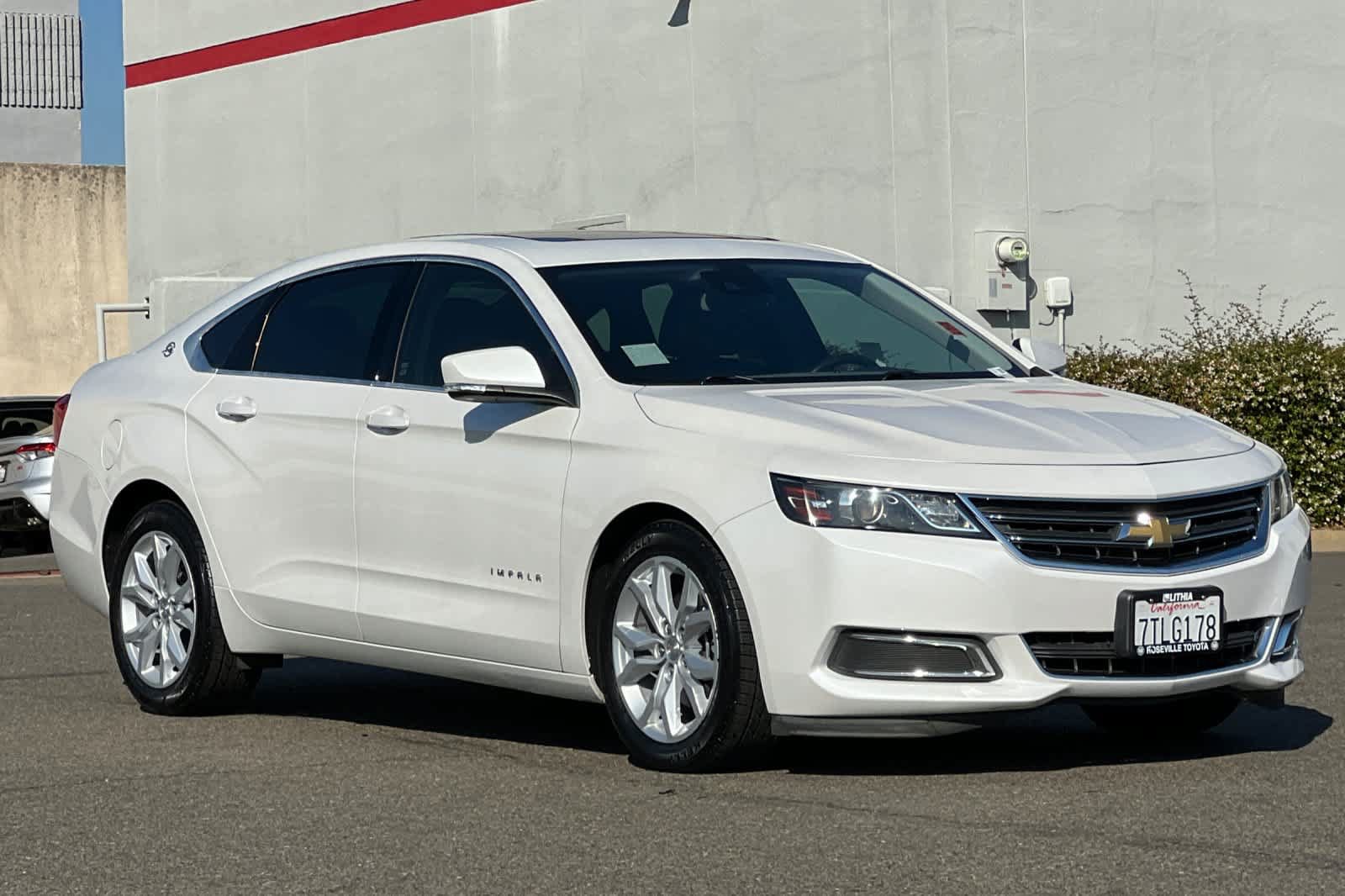 Used 2016 Chevrolet Impala LT w/ Convenience Package FWD image 5